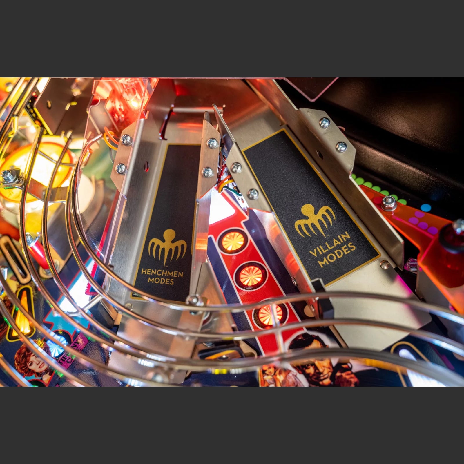 Nitro Pinball Sales Canada Stern James Bond 007 Premium (You Only Live Twice) Pinball Machine