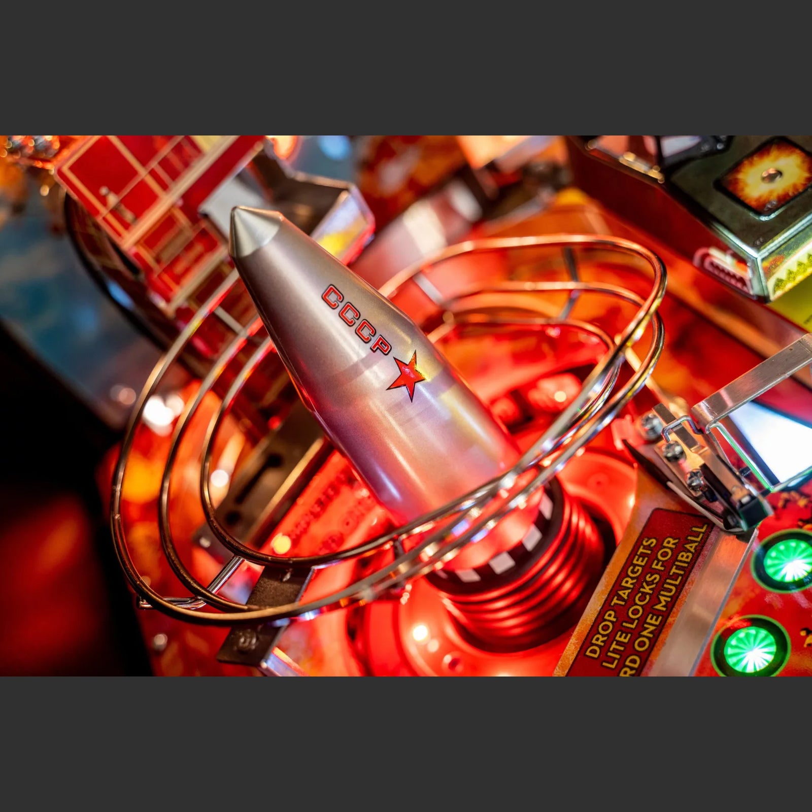 Nitro Pinball Sales Canada Stern James Bond 007 Premium (You Only Live Twice) Pinball Machine