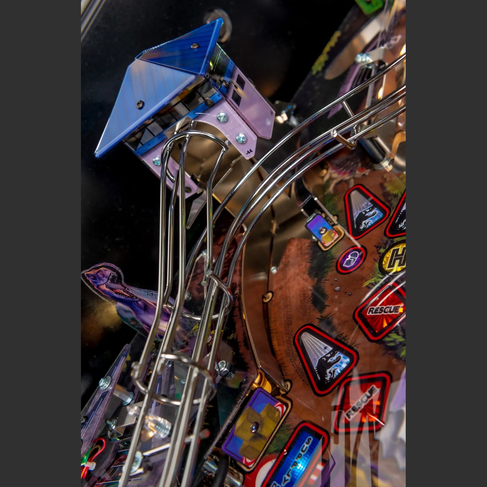 Nitro Pinball Sales Canada Stern Jurassic Park PRO Stern pinball machine