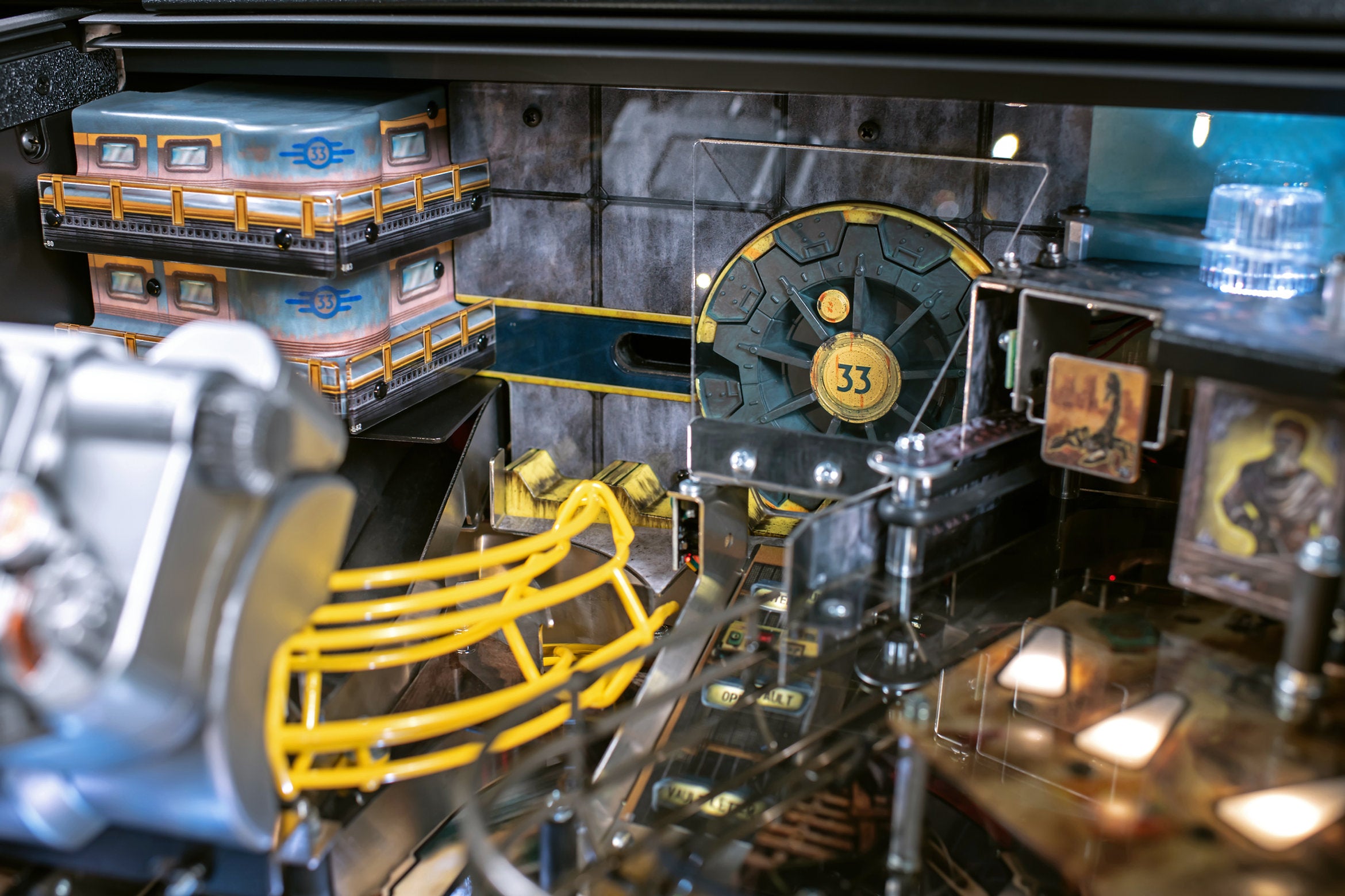 FallOut PREMIUM Pinball Machine – PREORDER