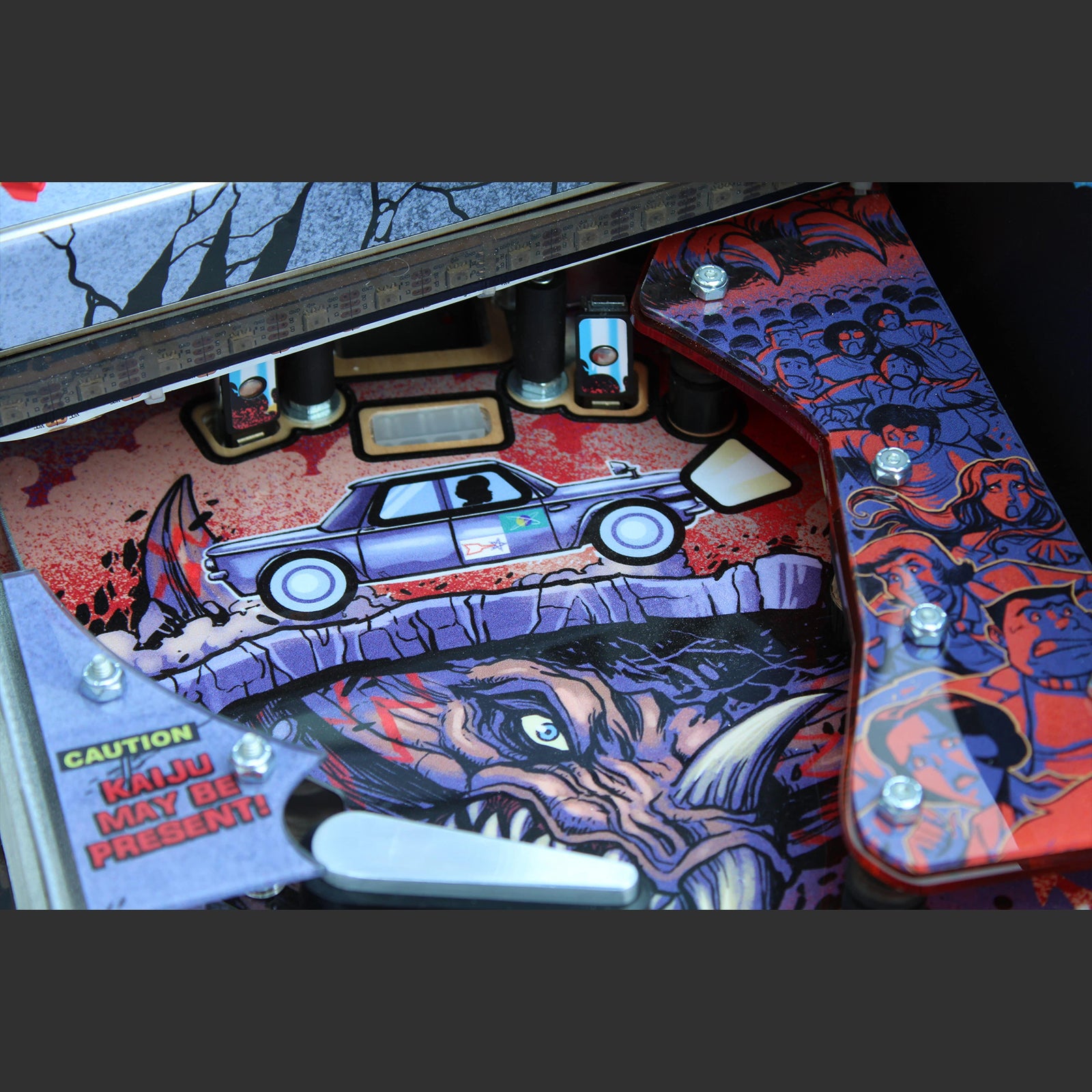 Nitro Pinball Sales Canada UltraMan Collector's Edition Spooky Pinball Machine