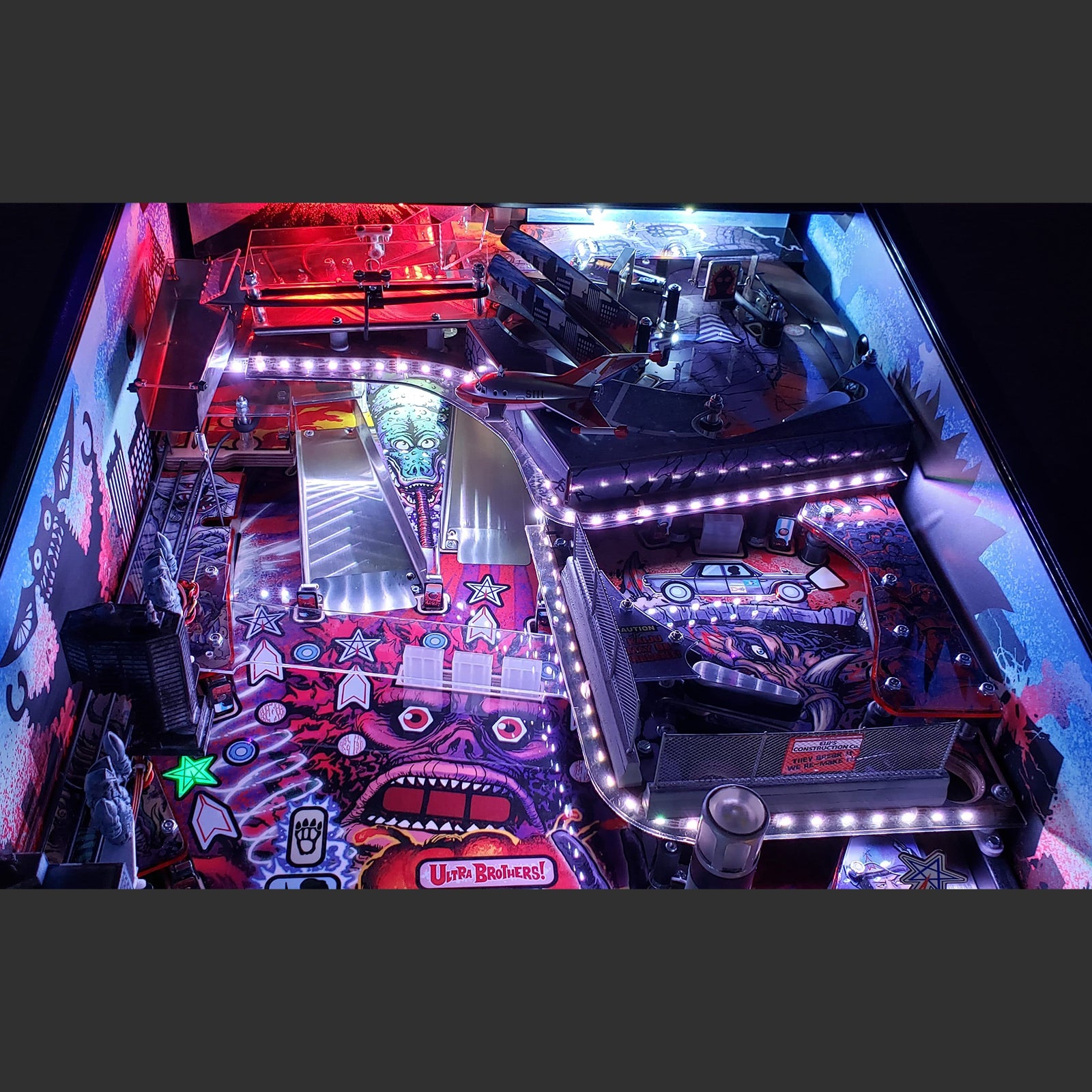 Nitro Pinball Sales Canada UltraMan Collector's Edition Spooky Pinball Machine