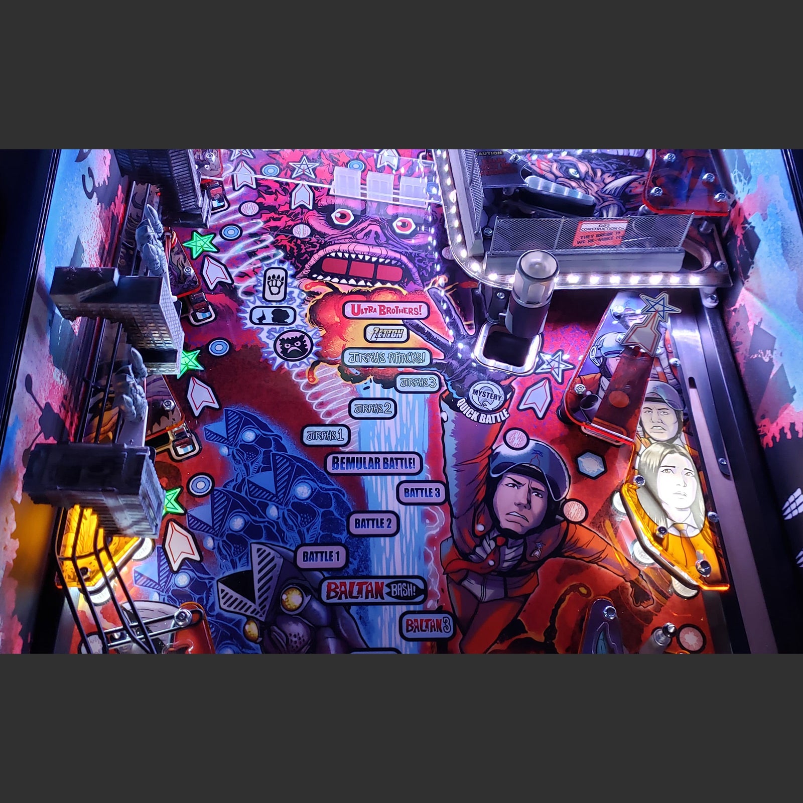 Nitro Pinball Sales Canada UltraMan Collector's Edition Spooky Pinball Machine