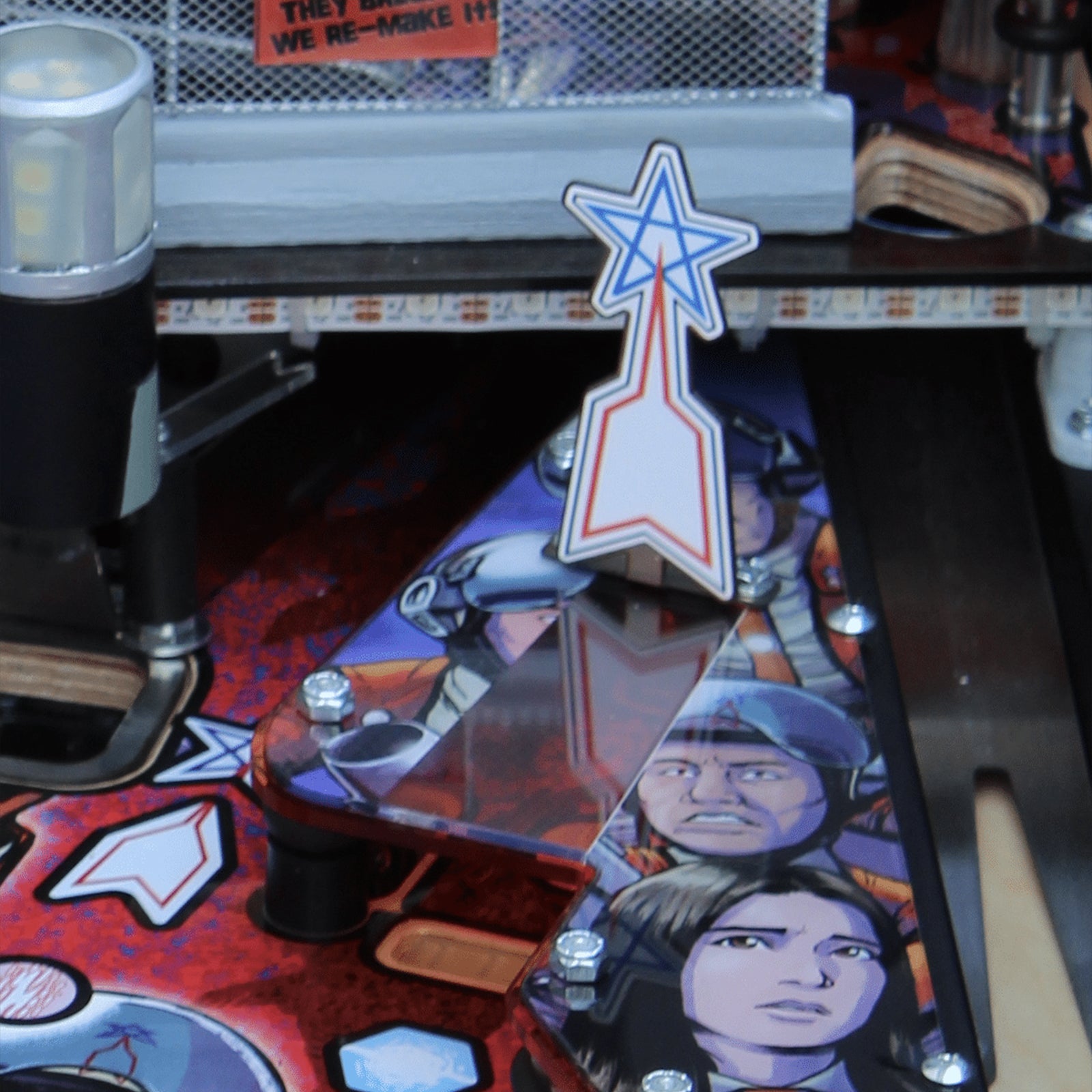 Nitro Pinball Sales Canada UltraMan Collector's Edition Spooky Pinball Machine